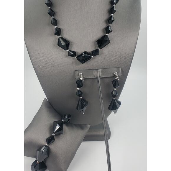 Vtg Trifari Black Bicone Beaded Geometric Necklace, Bracelet, and Earrings Set - Picture 3 of 9